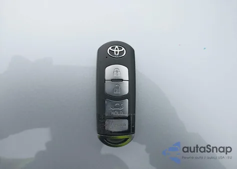 2017 Toyota Yaris Ia из США, поврежденный, VIN 3MYDLBYV4HY158896